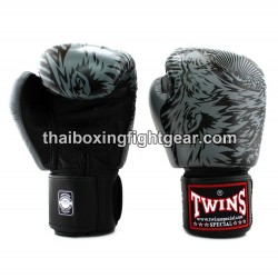 Twins Boxing Gloves Thaiboxing "WOLF" FBGVL3-50 Black Grey | Gloves
